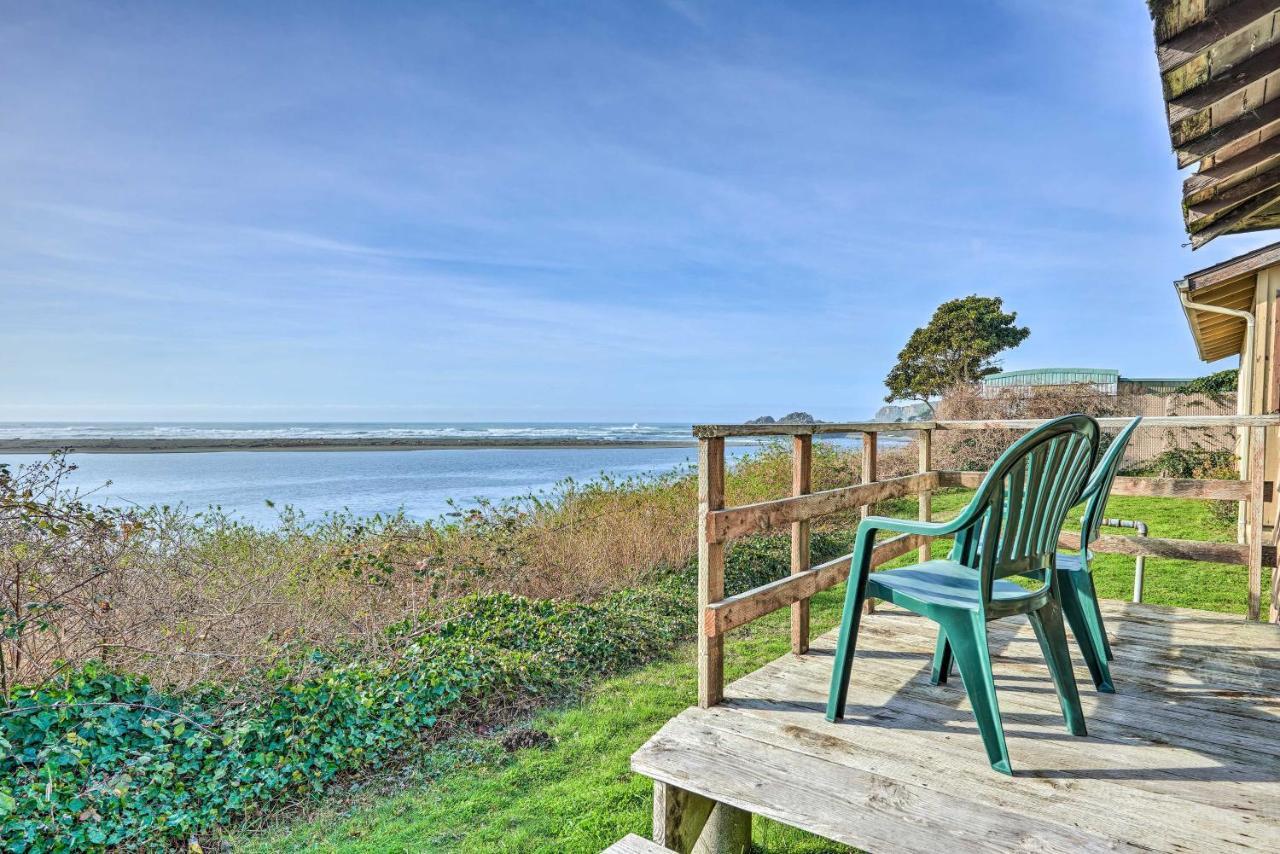 Smith River Vintage Cabin Oceanfront Deck And Views Buitenkant foto
