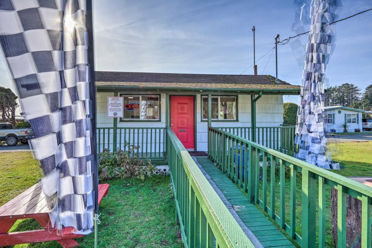 Smith River Vintage Cabin Oceanfront Deck And Views Buitenkant foto